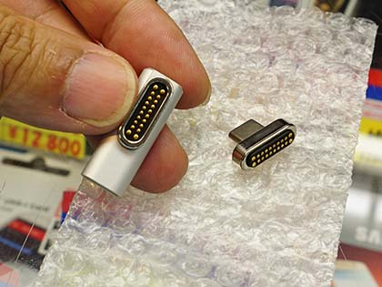 マグネット式のusb Type Cアダプタにusb Pd対応版 L型など2製品 Akiba Pc Hotline
