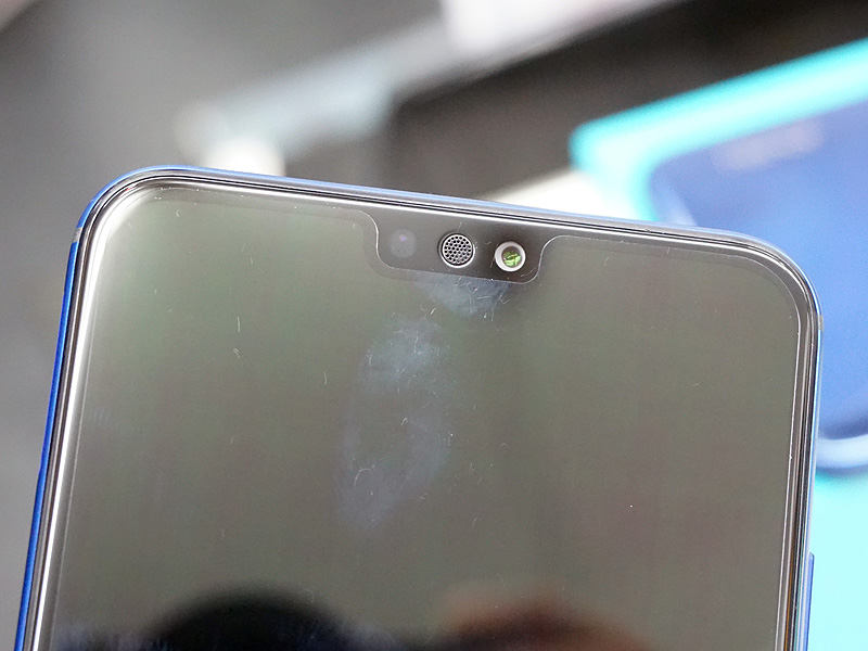 honor 8Xにもノッチ(切り掛け)がある