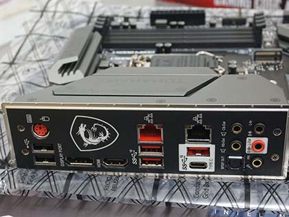 MSI MEG Z390 GODLIKE マザーボード 1024.png