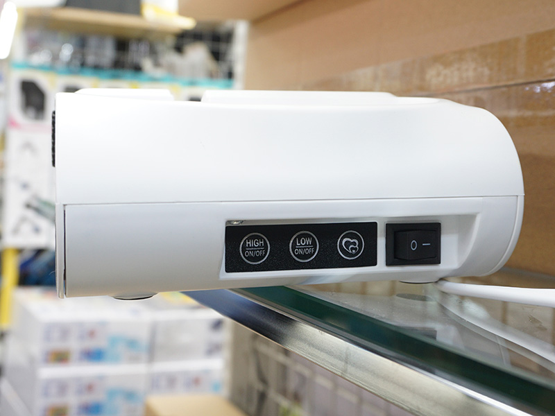 電源と高温・低温の切り替えスイッチ