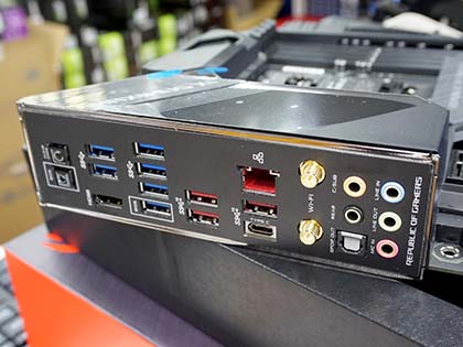 Z390搭載のゲーム向けマザー「ROG MAXIMUS XI CODE」が発売、ASUS製