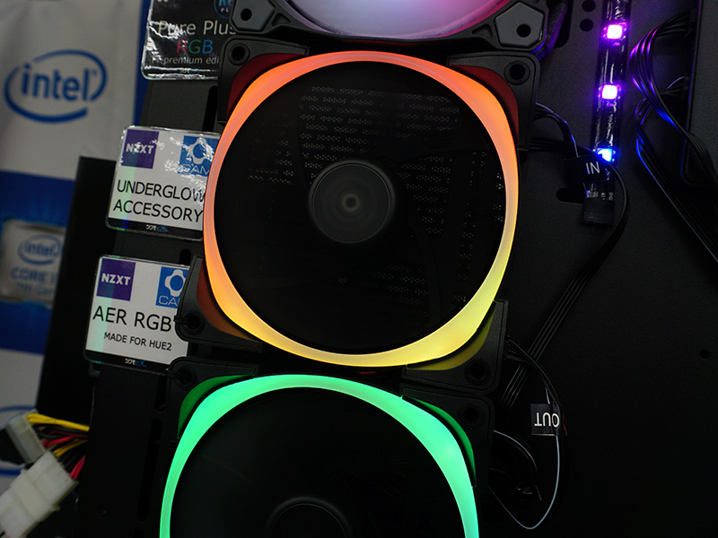 アドレス指定型のLEDを内蔵