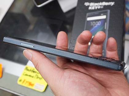 QWERTYキー搭載の最新スマホ「BlackBerry KEY2 LE」が直輸入、実売6.3