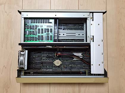 ★激レア★NEC PC9801 本体、ディスプレイ付き ☆激レア☆NEC PC9801 本体、ディスプレイ付き