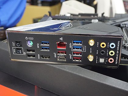 ハイエンドなZ390搭載microATXマザー「ROG MAXIMUS XI GENE」が発売