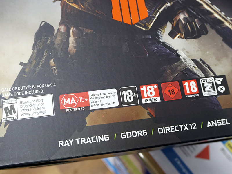 人気ゲーム「Call of Duty: Black Ops 4」とのコラボモデル。ゲームはCERO:Z（18才以上のみ対象）となっている点に注意が必要。