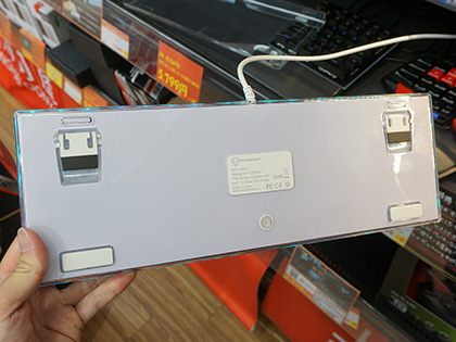 ホワイト筐体の光るテンキーレスキーボード「MOTOSPEED K87S」が入荷