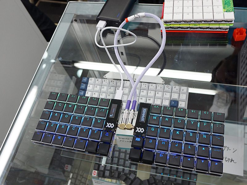 同店オリジナルの自作キーボードキット「Helix」の完成版デモ機