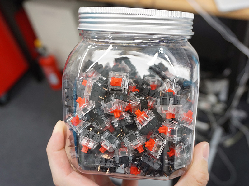 キースイッチは1個単位で購入可能