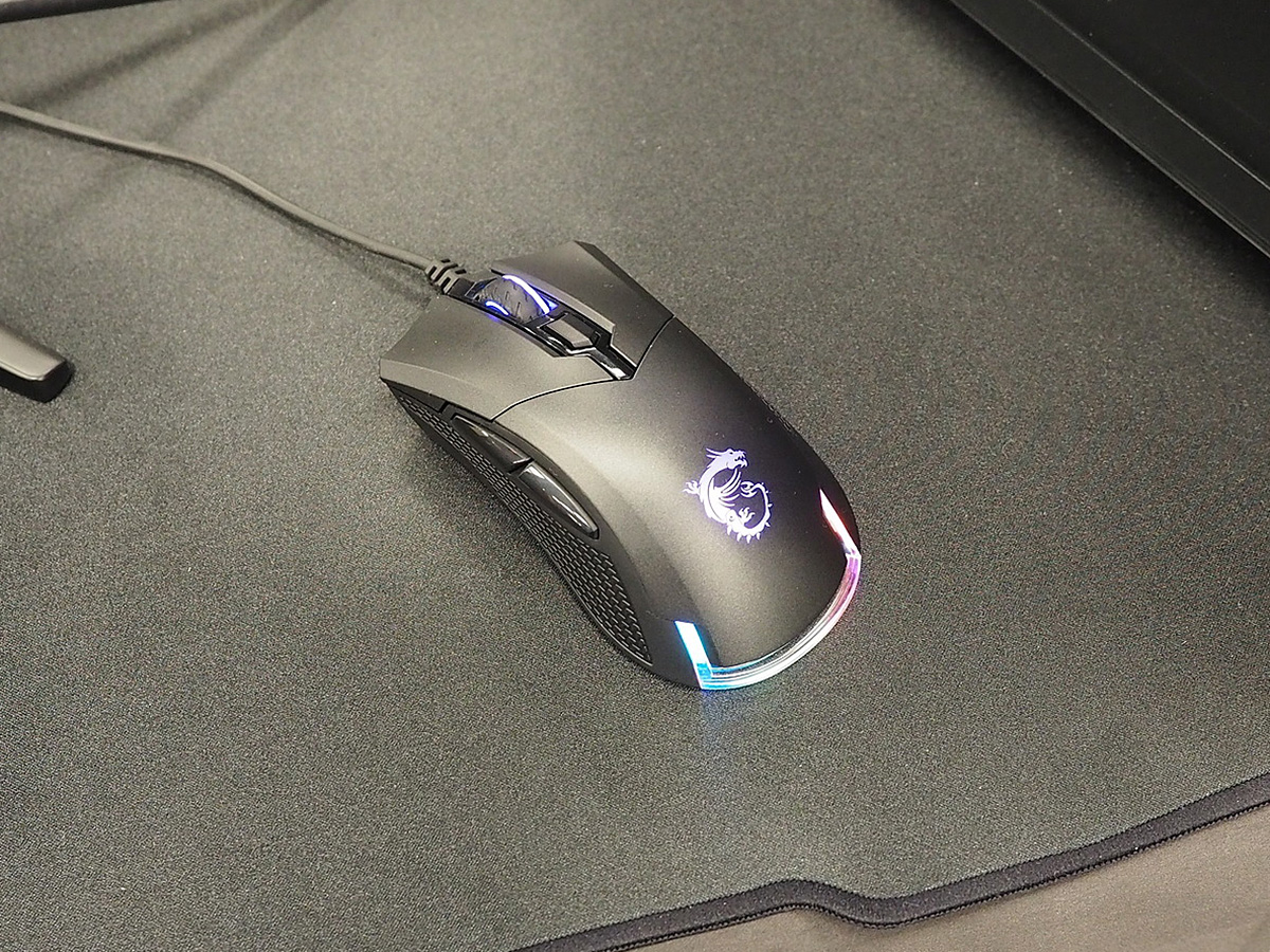 ゲーミングマウス「CLUTCH GM50」