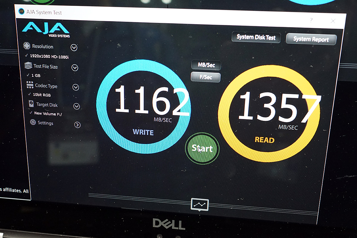 SanDiskはCFexpress 2.0 Type Bカードをベンチマークでデモ、リードは1,300MB/sオーバー