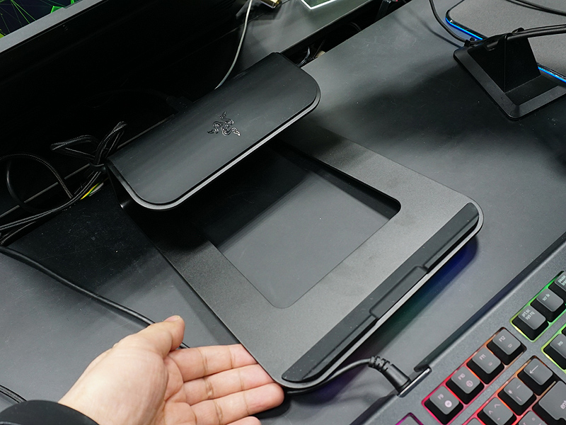 RAZER LAPTOP STAND CHROMA