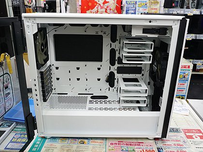 美品 コルセアパソコンケース Carbide 678C ATX ミドルタワーケース 白