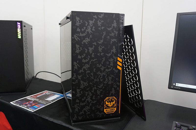 ミリタリー風デザインの「101-TUF GAMING」