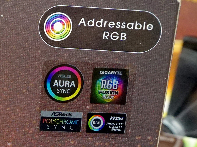 アドレス指定型LEDを搭載