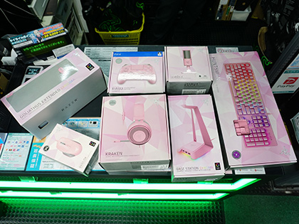 RAZER ピンク ゲーミングPC 機器 セット RAZER ピンク ゲーミングPC 機器 セット Razerのピンク色