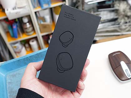 ワイヤレスイヤホン型翻訳機「TwoBow」の取り扱いがイケショップ