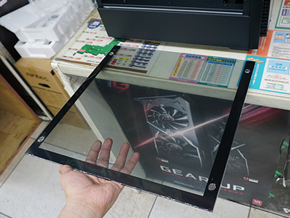 スクエア型RGBファン搭載のPCケース「StarryFort SF30」が発売