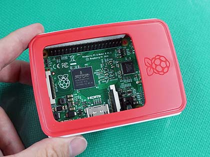 RaspberryPi 3がケース付きで税込2,980円、じゃんぱらに中古品が大量