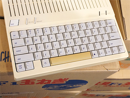 懐かしの「Apple IIc」が税込2.7万円、ACアダプタ無しの訳有り品