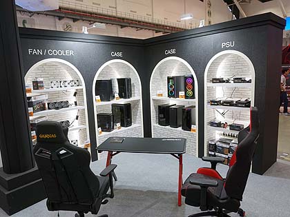 GAMDIAS ゲーミングファン AEOLUS P2-1203 30mm厚　8個 GAMDIAS ゲーミングファン AEOLUS P2-1203 30mm厚 8個 AEOLUS P2-1203