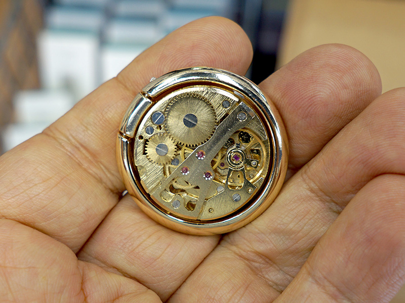 写真はゴールドモデル