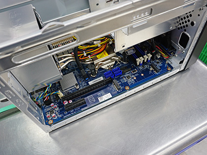 K99。富士通CPU KIT CA06309-K036。新品同様。未使用. 拡張性高めのキューブ系PCキット「SH370R6V2」が発売、Core i9-9900K