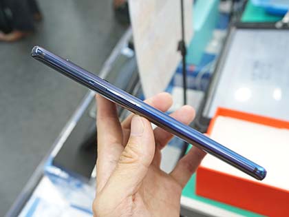 Snapdragon 855や90Hz有機EL搭載の6.67型スマホ「OnePlus 7 Pro」が直