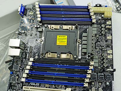 最大1.5TBのメモリを搭載できるサーバー向けATXマザー「Z11PA-U12」が