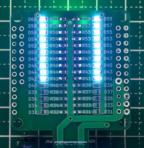 実装例、点灯時の様子