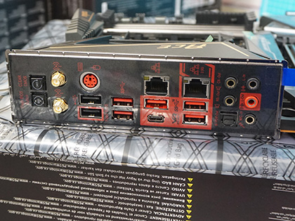 MSIのX570マザーは「MEG X570 GODLIKE」など計7モデル - AKIBA PC Hotline!