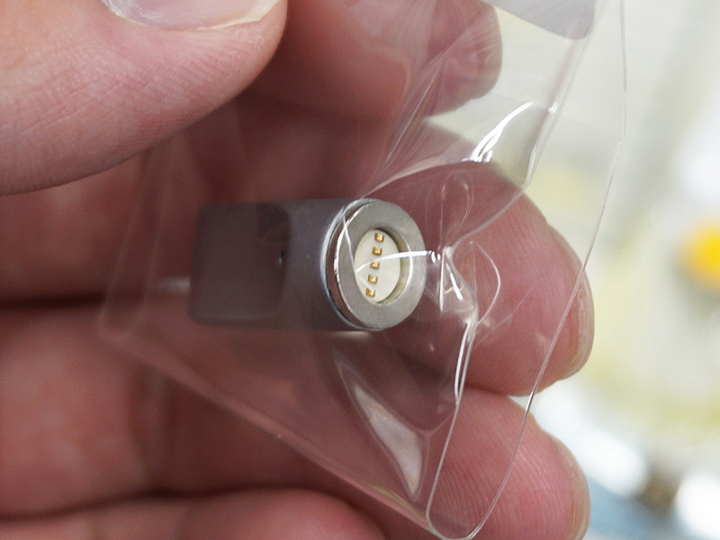 マグネット端子を接続する端子部分