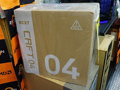 CHESTNUTさん専用　PCパーツ外箱その他 NVMe裸族のお立ち台プラス (CROM2NVU32CSP) ハードディスク（HDD