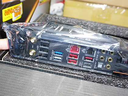 マザーボード Aorus X 570 AORUS MASTER X570 AORUS MASTER (rev. 1.0) 主な特徴 | マザーボード - GIGABYTE Japan