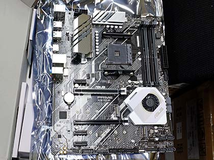 ASUSのX570マザーは「ROG CROSSHAIR VIII FORMULA」など計9モデル
