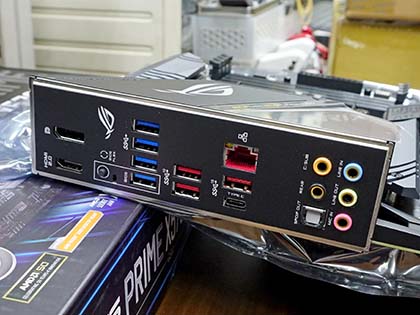 ASUSのX570マザーは「ROG CROSSHAIR VIII FORMULA」など計9モデル