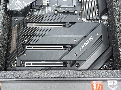 第3世代Ryzen対応のファンレスマザー「X570 AORUS XTREME」が発売、実