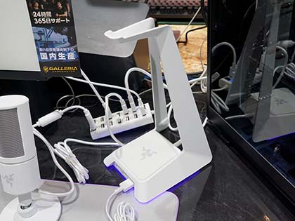 PC周辺機器 Razer Base Station Chroma Mercury White Amazon.com: Razer Base Station V2 Chroma: Chroma RGB