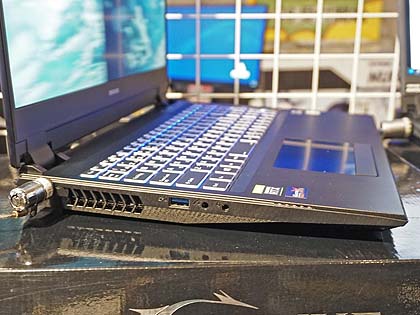 240Hz液晶搭載の15.6型ゲーミングノート「NEXTGEAR-NOTE i5750」が