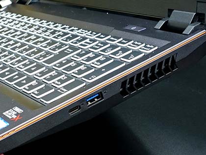 4K有機EL搭載の15.6型ゲーミングノートがTSUKUMOから、144HzフルHD液晶