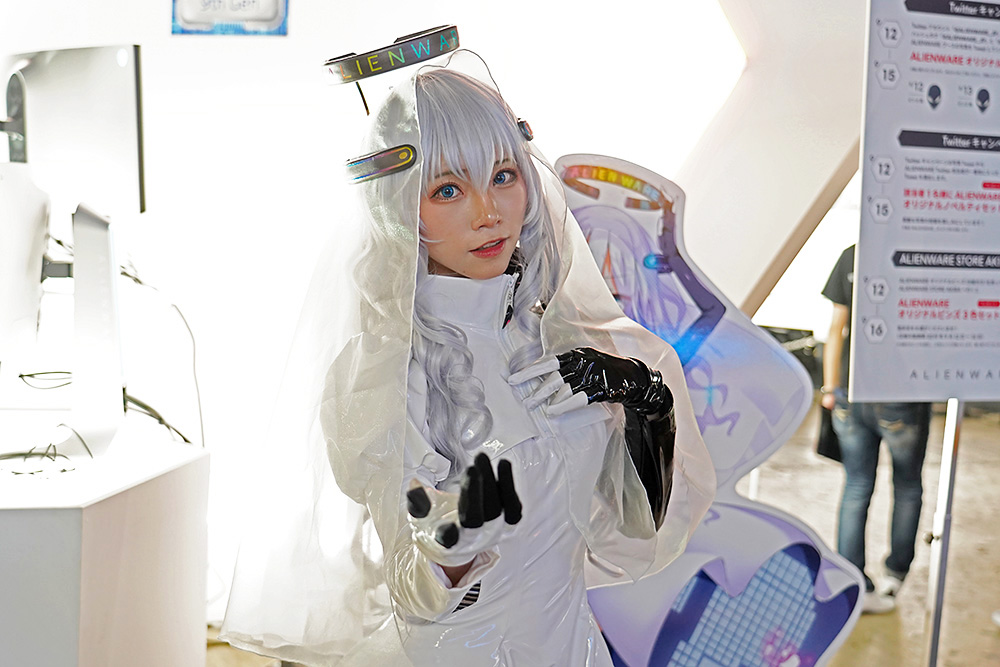 ブースではALIENWAREを擬人化したというキャラクターも公開されていた。