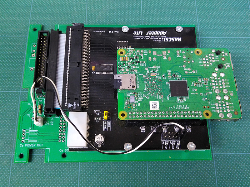 RaSCSI Adapter Liteの組み込み例（店舗スタッフ提供）