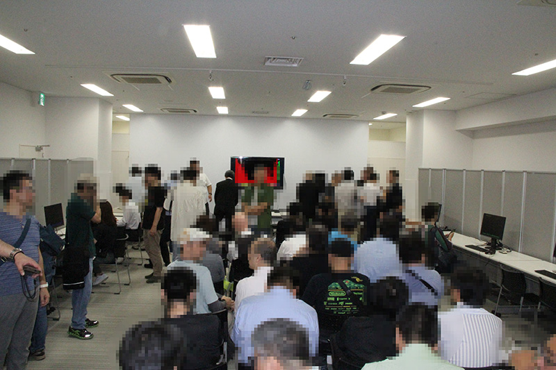 体験会にも、大勢のお客さんが来場していた