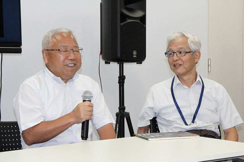左が加藤氏で、右が後藤氏。二人とも、PC-8001を語るには欠かせないキーマンだ