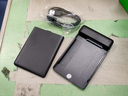 Samsungの1TB SSDが外付けケース付きで税込9,990円！限定キャンペーン