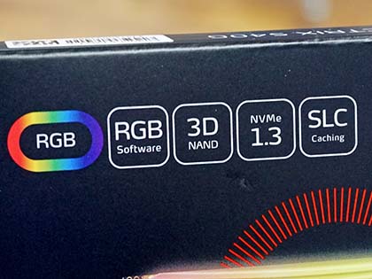 ADATAの光るNVMe SSD「XPG SPECTRIX S40G」に512GBモデル、価格は8,100