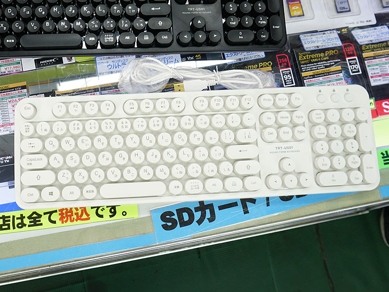 レトロ風デザインUSBキーボード