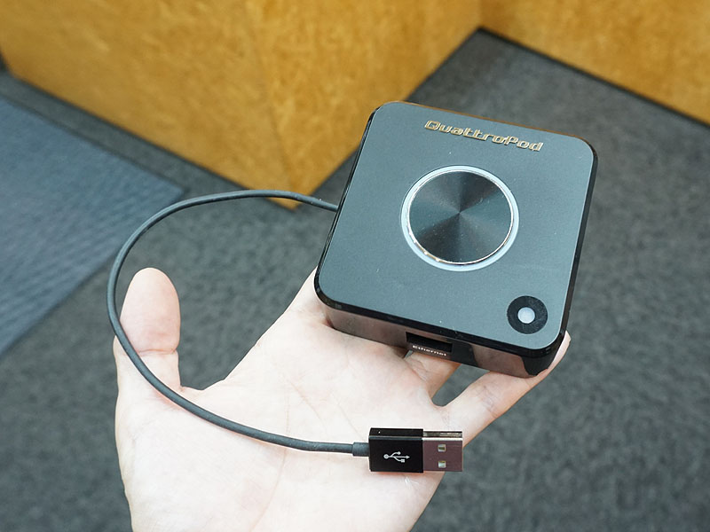 送信機(HDMI、MiniDP、USB、Gigabit Ethernet端子を装備)