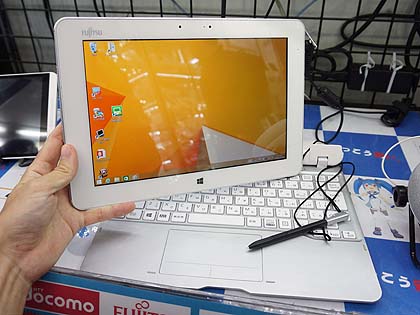 ワコムペン付きの2in1 PC「ARROWS Tab Q584/H」が税込9,980円、Cランク