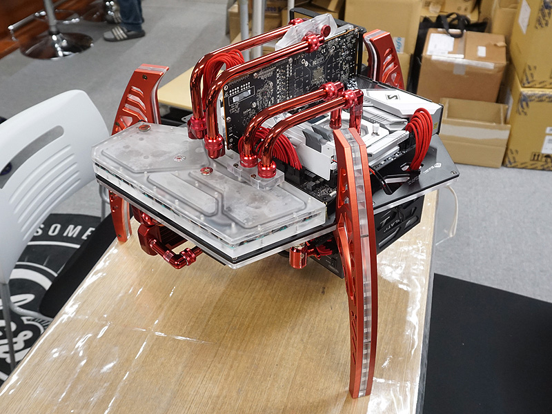 Cobra Navigator Open Air Aluminum Chassisを使ったMOD PC